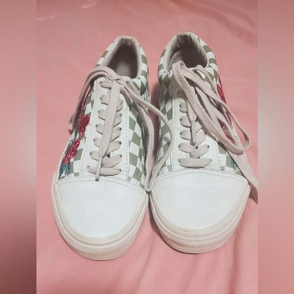 Vans Rose Checkered Sneakers - Picture 2 of 3
